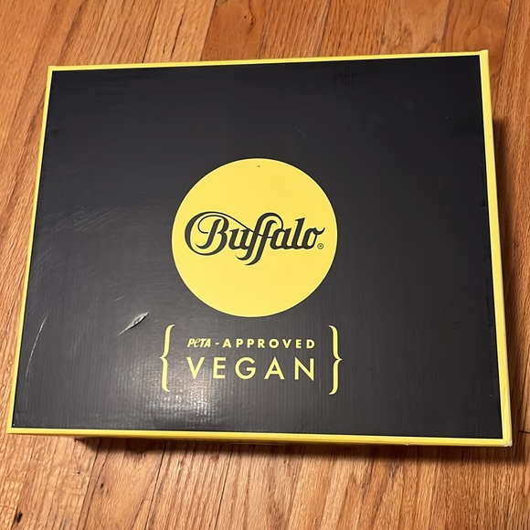 Buffalo Orcus SK8 (Beige) - New with Tags NWT - Save $ on Interntl Shipping - Picture 6 of 8